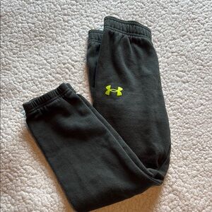 Under Armour Kids Dark Green Joggers size 7